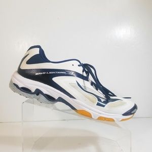 mizuno wave lightning z2